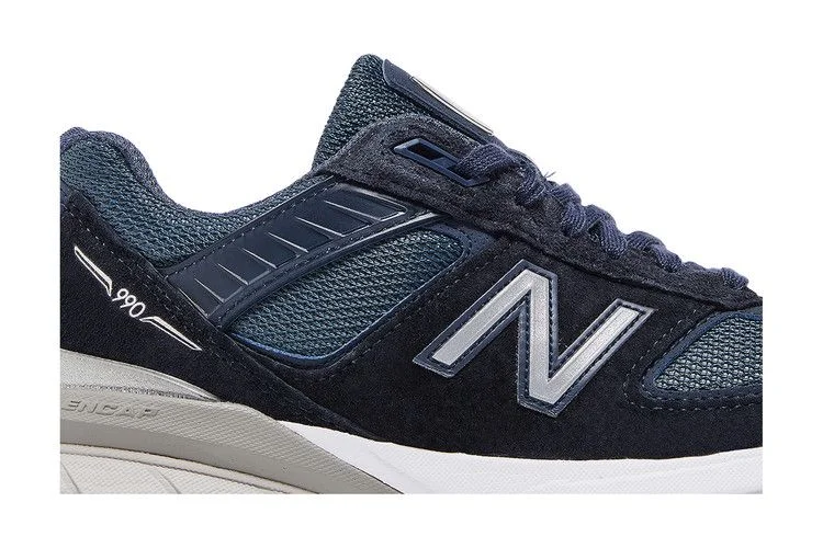 Krossovki-New-Balance-Wmns-990v5-Made-in-USA-Navy-Silver-1
