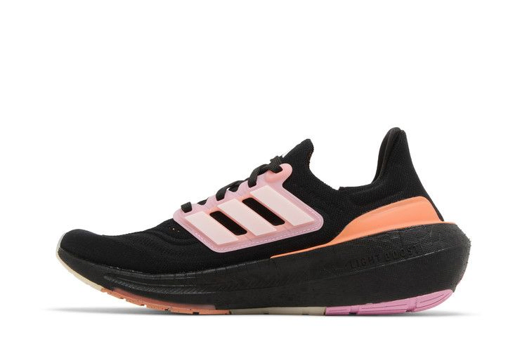 wmns-ultraboost-light-black-beam-pink-hq8599_02