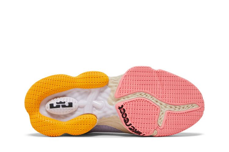 lebron-19-low-mismatch-do9829-500_03