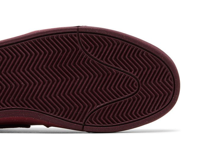 react-leo-sb-dark-beetroot-fq7639-600_04