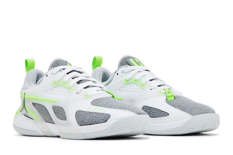 wmns-jordan-heir-wolf-grey-electric-green-fz2471-103_07