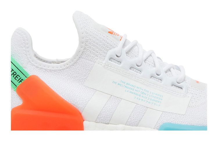 Кроссовки adidas NMD_R1 V2 'Glow In The Dark - White Sonic Ink'