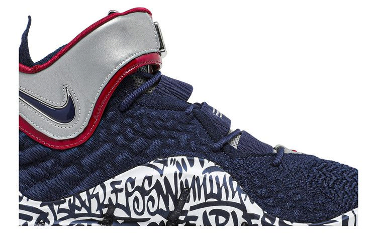 Кроссовки Nike LeBron 17 'LeBron 4 Cold Blue Graffiti'