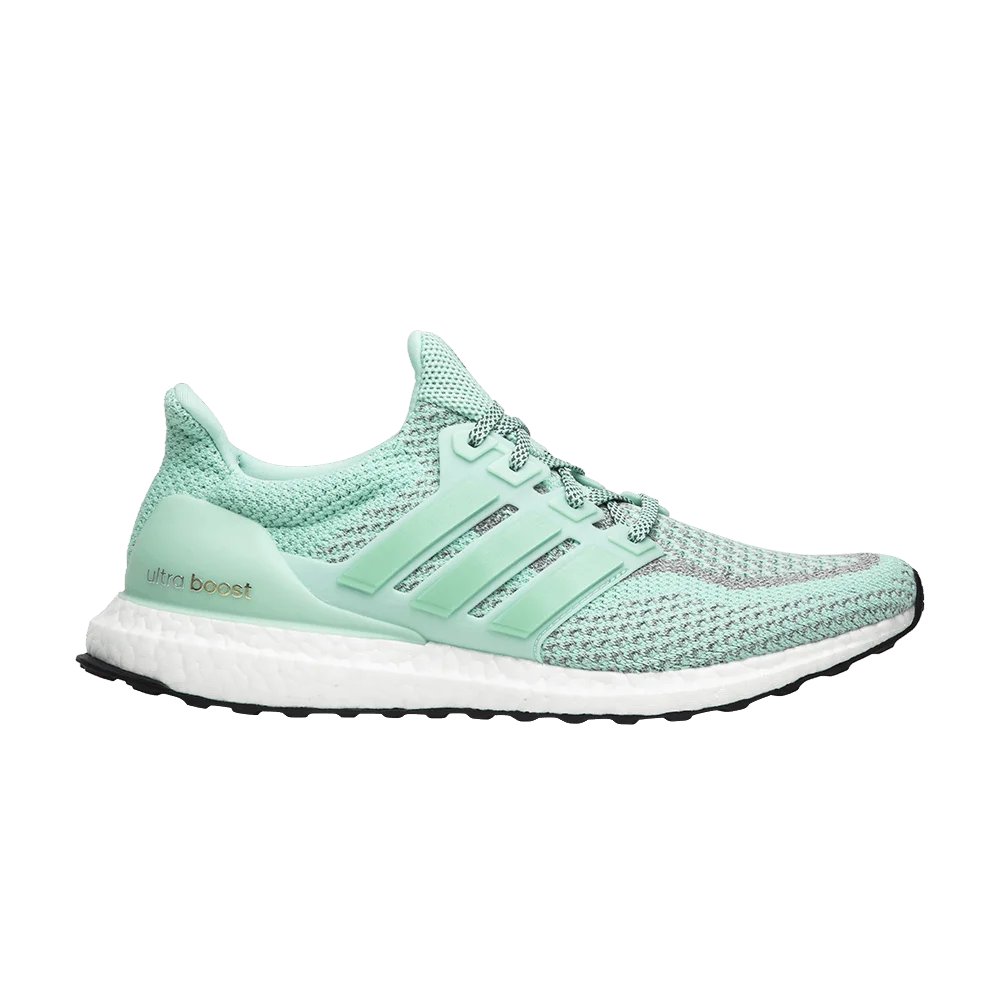 Krossovki-adidas-UltraBoost-2.0-LTD-Lady-Liberty