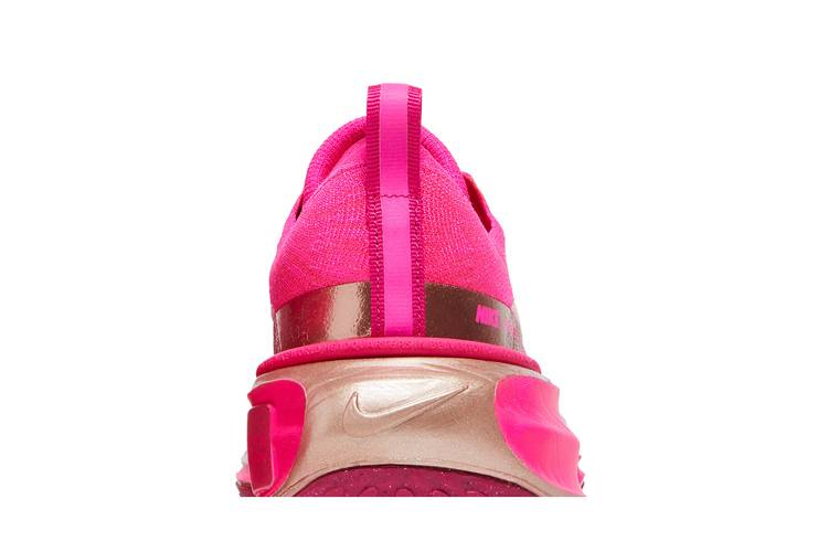 Кроссовки Nike Wmns ZoomX Invincible 3 'Fierce Pink'