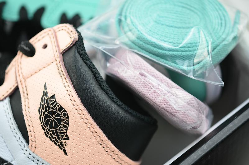 Wmns-Air-Jordan-1-Retro-High-Multi-Color-18