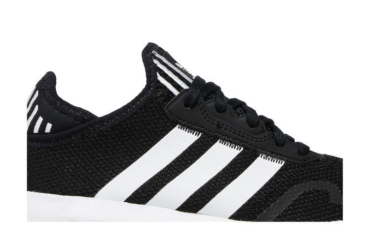 Кроссовки Adidas Swift Run X J 'Black White'