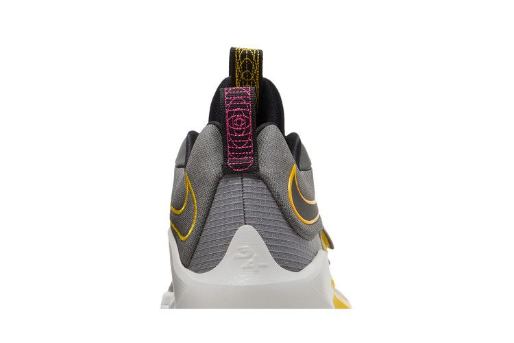 Кроссовки Nike Zoom Freak 3 'Iron Grey Vivid Sulfur'