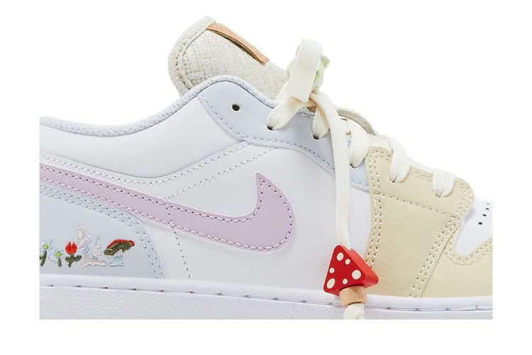 Кроссовки Air Jordan 1 Low GS 'Mushroom'