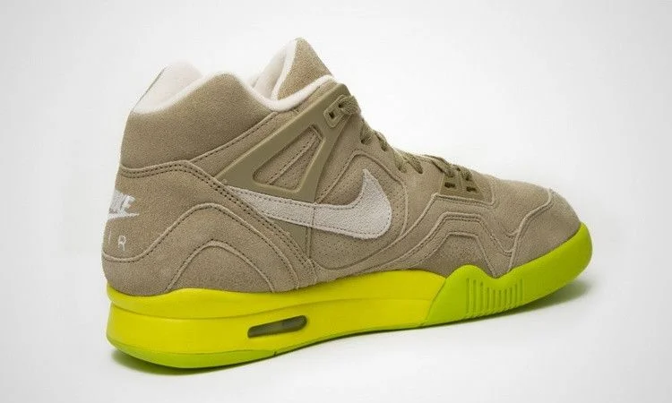 Krossovki-Nike-Air-Tech-Challenge-2-Suede-Bamboo-2