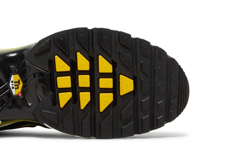 Кроссовки Nike Air Max Plus 'Black Tour Yellow'