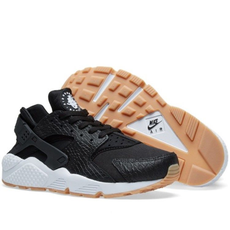 wmns-air-huarache-run-se-859429-005_03