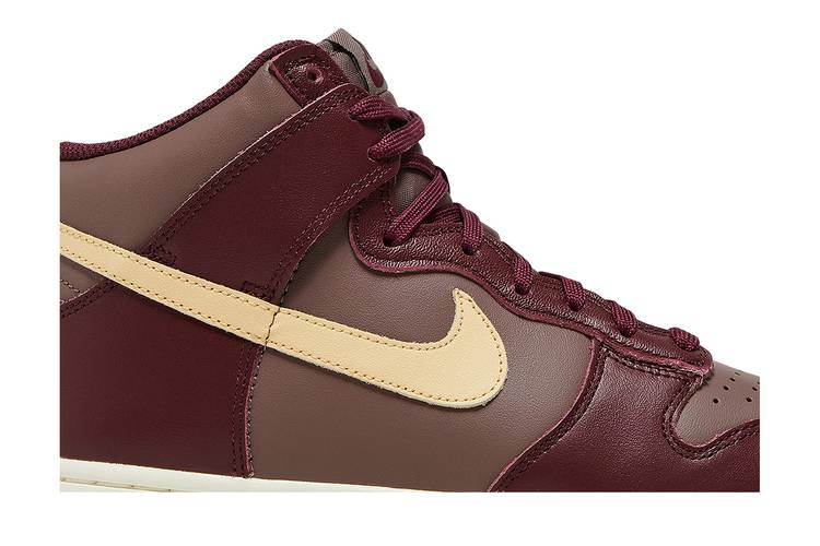 Кроссовки Nike Wmns Dunk High 'Plum Eclipse'