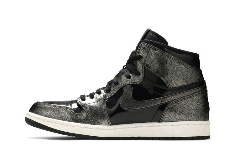 Кроссовки Air Jordan 1 Retro High 'Black Patent'