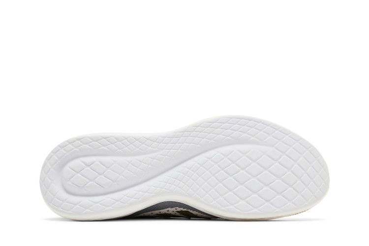 fluidflow-2-0-white-red-gw1902_03