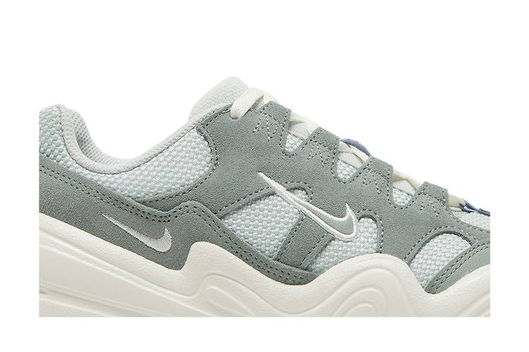 wmns-tech-hera-mica-green-dr9761-001_01
