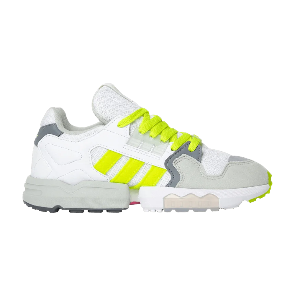 Krossovki-Footpatrol-x-adidas-ZX-Torsion-Notting-Hill-Carnival