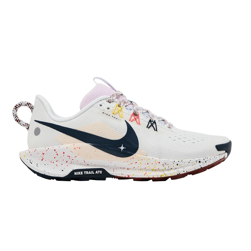 Кроссовки Nike Wmns Pegasus Trail 5 'Summit White Armory Navy'