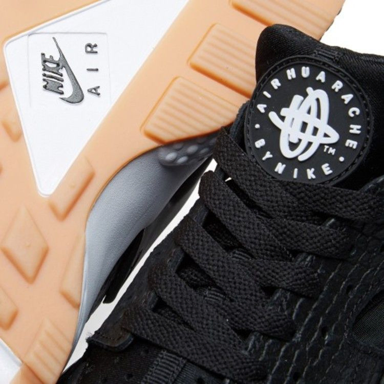 wmns-air-huarache-run-se-859429-005_04