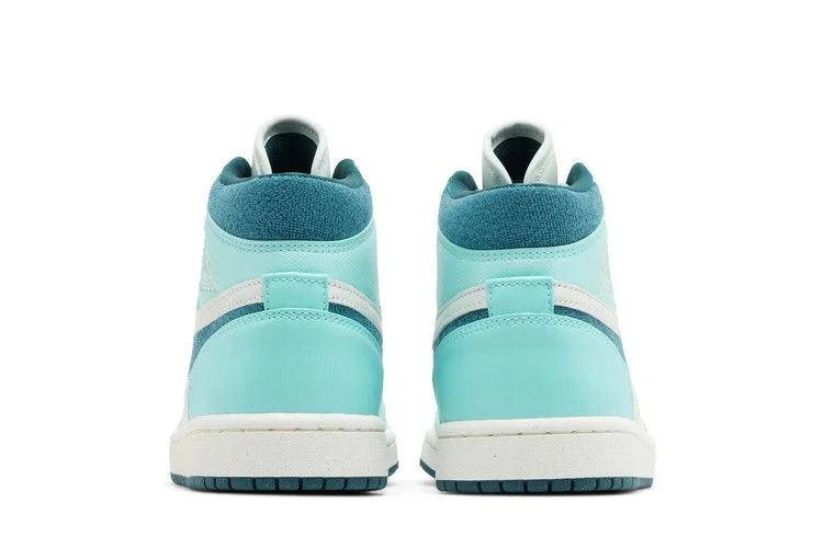Кроссовки Wmns Air Jordan 1 Mid SE 'Bleached Turquoise'