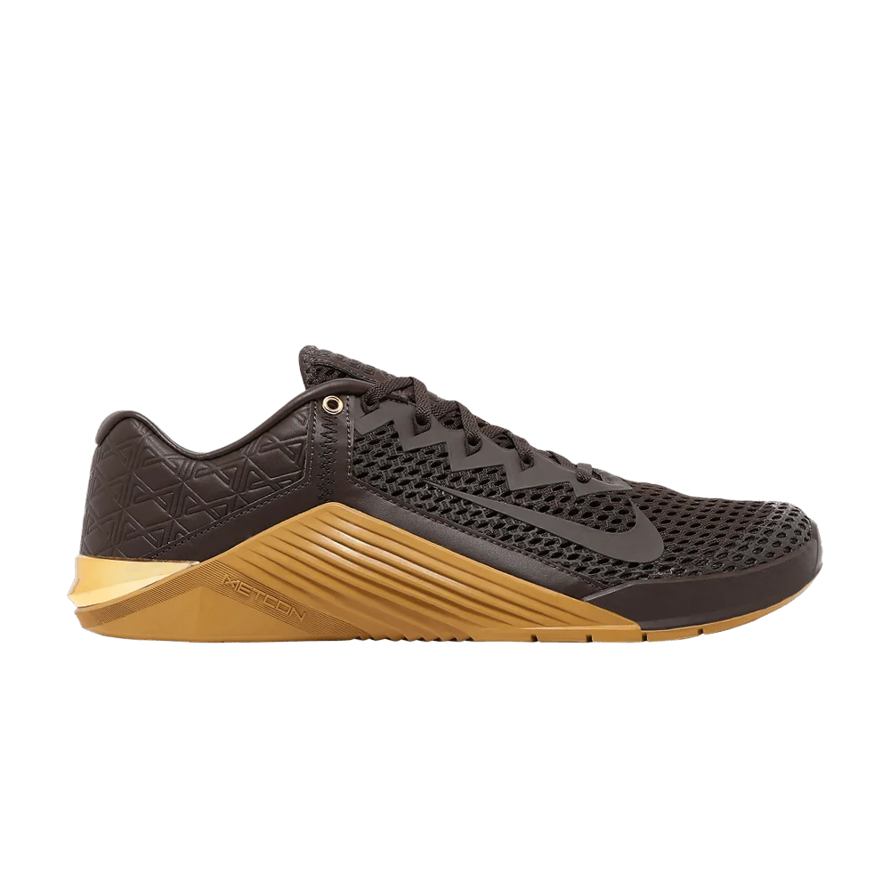 Krossovki-Nike-Metcon-6-Premium-Baroque-Brown
