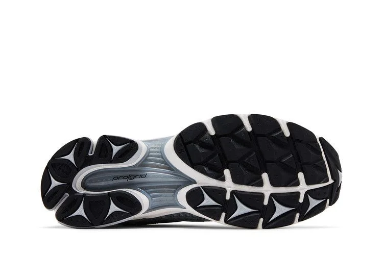 Krossovki-Saucony-ProGrid-Triumph-4-CS-Light-Grey-3