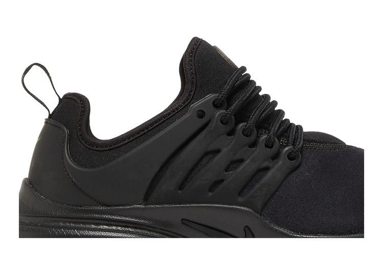 wmns-presto-fly-triple-black-do1163-001_01