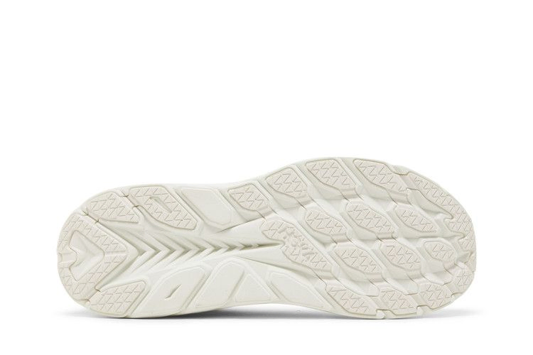 clifton-8-triple-white-1119393-wwh_03