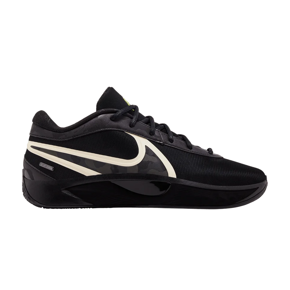Krossovki-Nike-Giannis-Freak-6-Black-Label-Pack