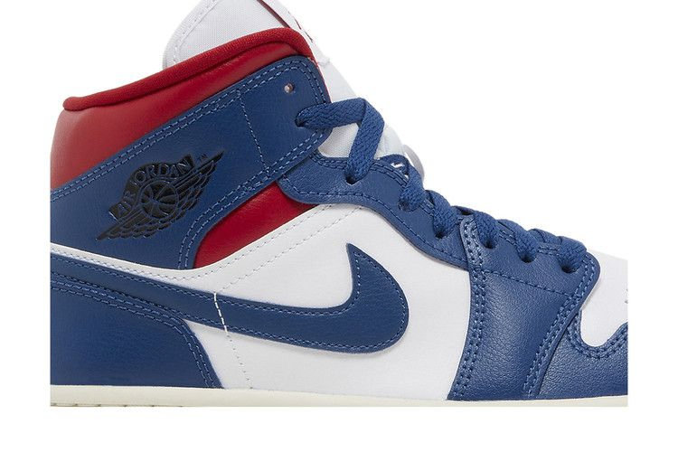 Кроссовки Wmns Air Jordan 1 Mid 'French Blue'