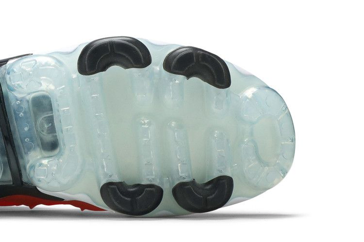 air-vapormax-plus-924453-602_04