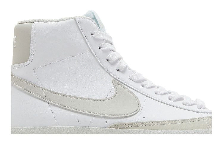 Кроссовки Nike Blazer Mid '77 SE GS 'White Light Bone'