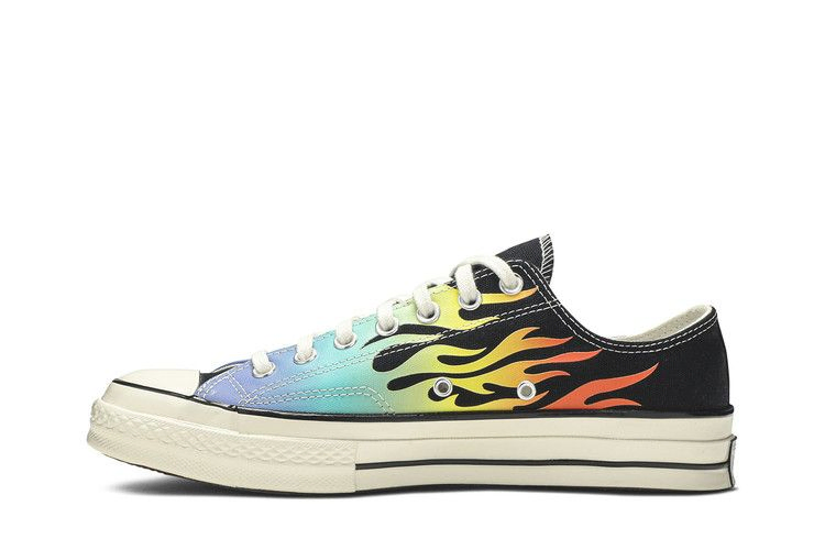 chuck-70-low-archive-print-flames-164407c_02