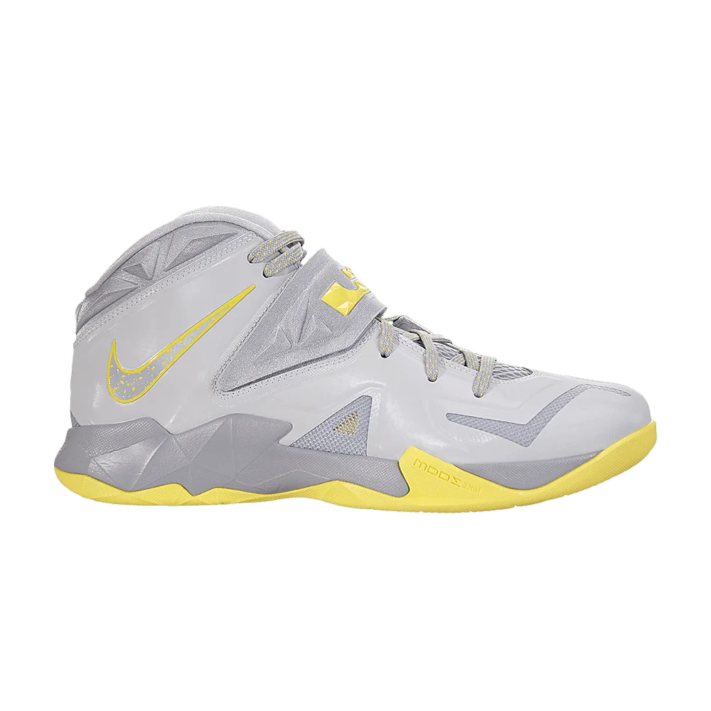 Krossovki-Nike-LeBron-Zoom-Solider-7-Sonic-Yellow