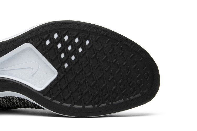 Кроссовки Nike Air Zoom Mariah Flyknit Racer 'Oreo'
