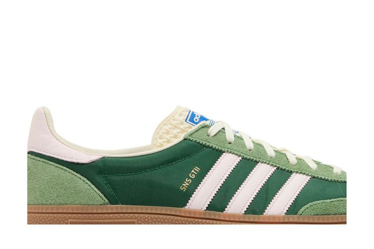 Кроссовки Sneakersnstuff x adidas GT 2 '1st Edition - London'