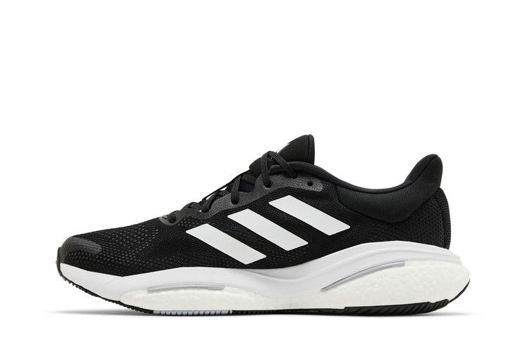 solar-glide-5-wide-black-white-grey-gy4684_02