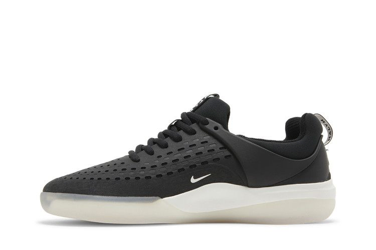 Кроссовки Nike Zoom Nyjah 3 SB 'Black White'