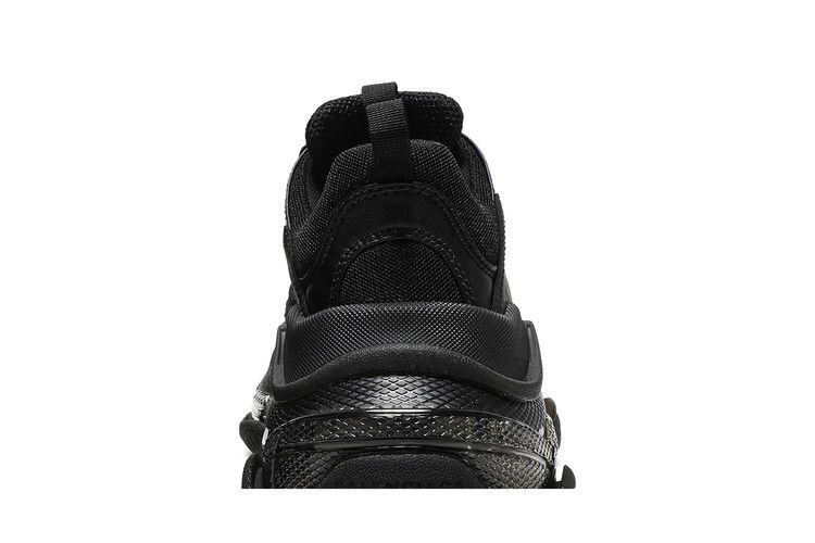 Кроссовки Balenciaga Wmns Triple S Sneaker 'Clear Sole - Black'