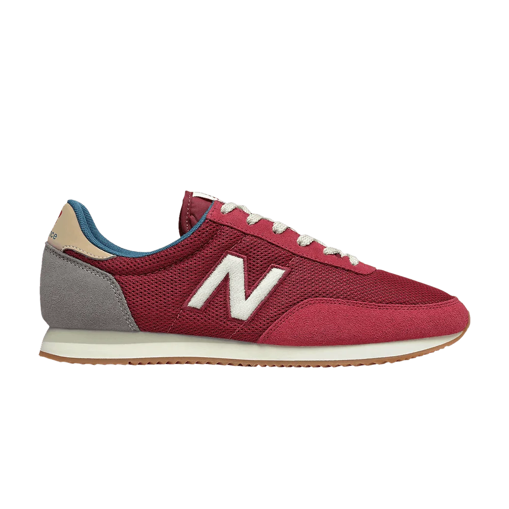 Krossovki-New-Balance-720-Scarlet-Sesame