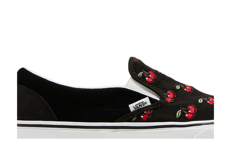classic-slip-on-cherries-black-vn0a4u38l6m_01