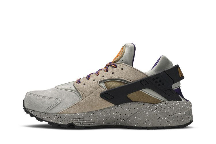 air-huarache-acg-704830-200_02