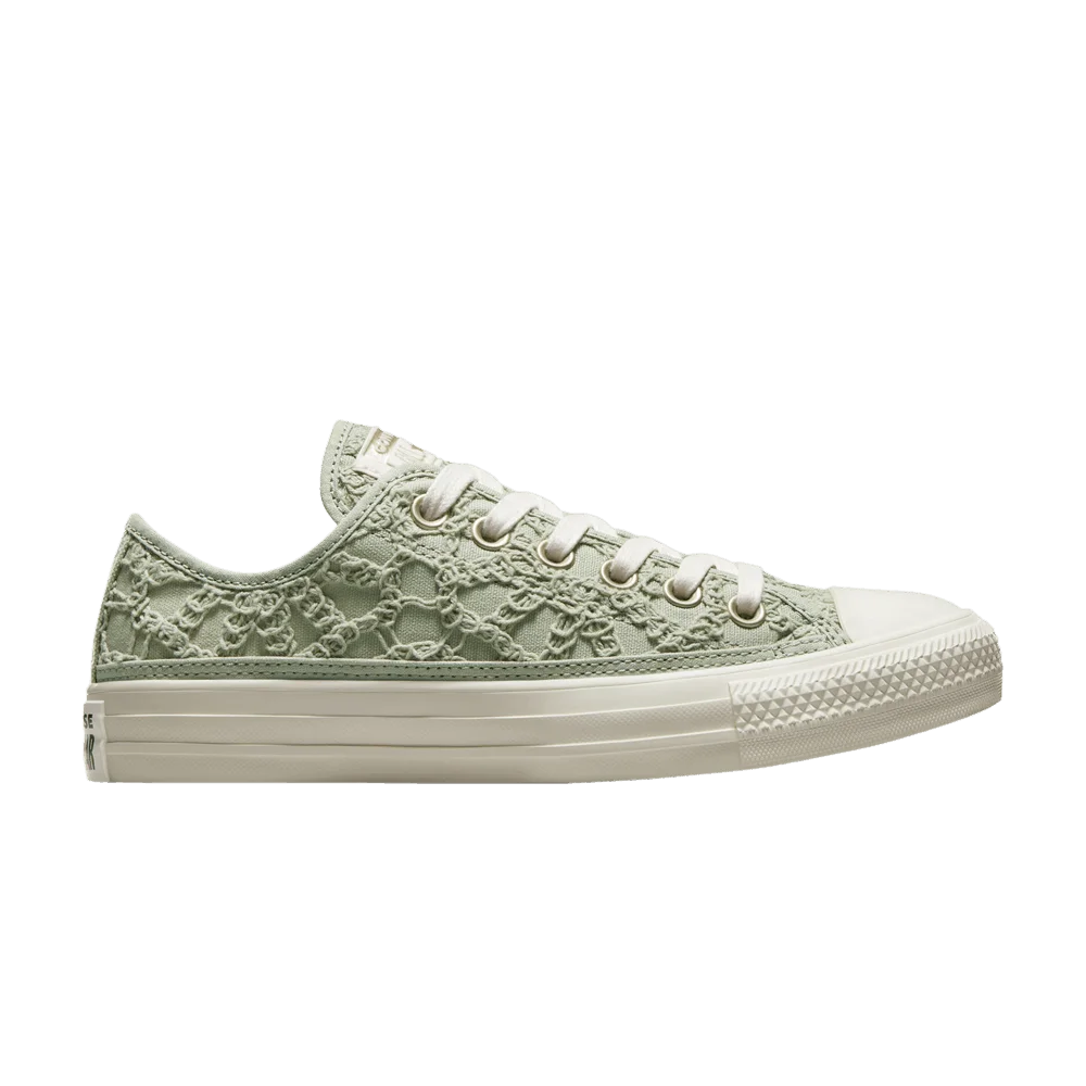 Krossovki-Converse-Wmns-Chuck-Taylor-All-Star-Low-Daisy-Cord