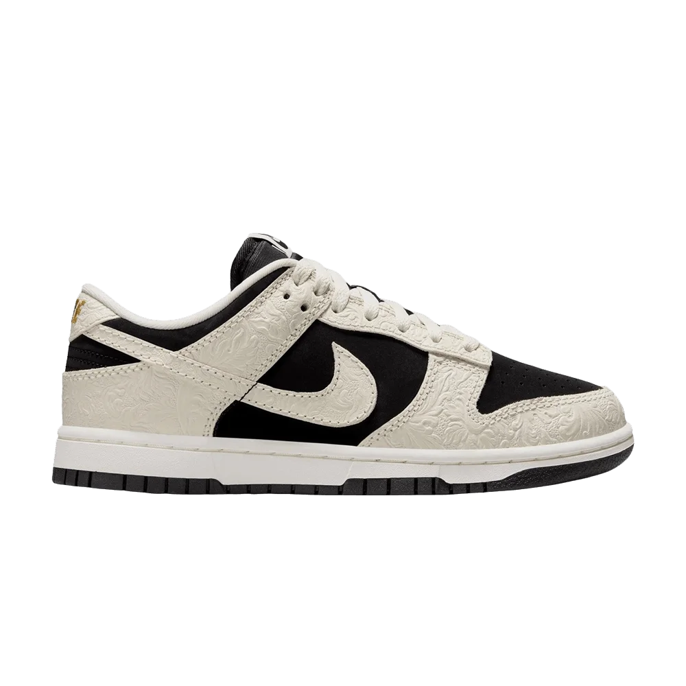 Krossovki-Nike-Wmns-Dunk-Low-Embossed-Black-Sail