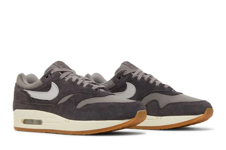 Krossovki-Nike-Air-Max-1-Premium-Crepe-Soft-Grey-7