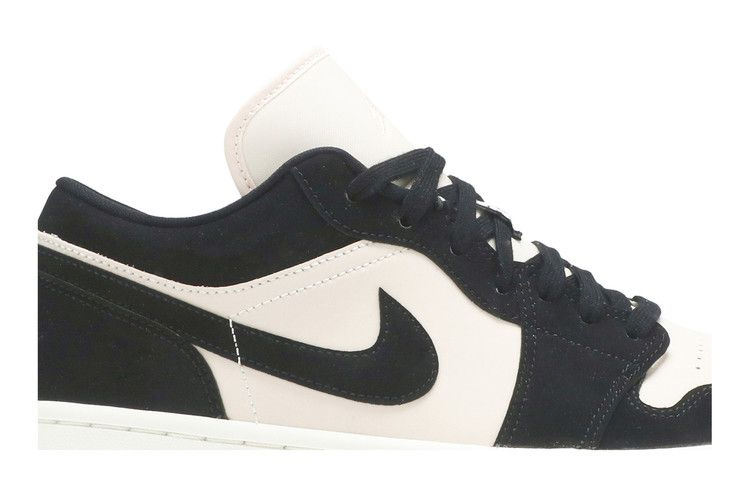 Кроссовки Wmns Air Jordan 1 Low 'Black Guava Ice'