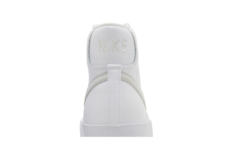 Кроссовки Nike Blazer Mid '77 Vintage 'Airbrush - Photon Dust'