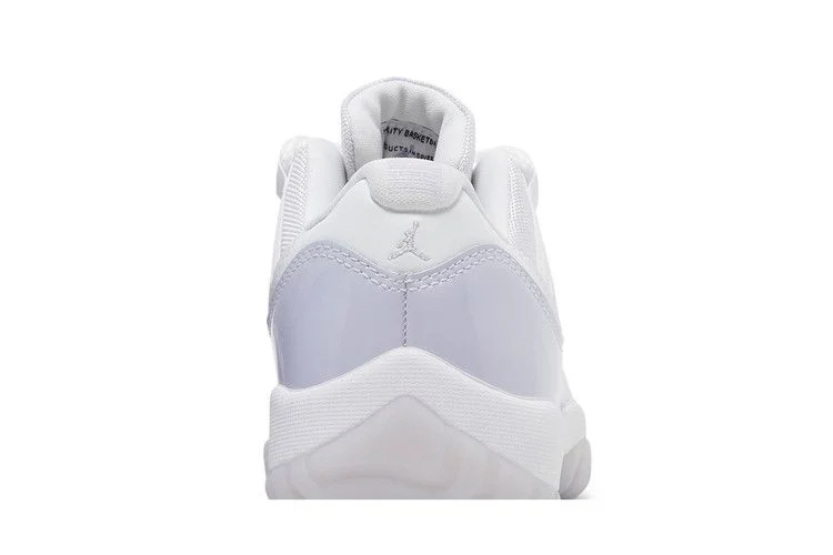 Кроссовки Wmns Air Jordan 11 Retro Low 'Pure Violet'