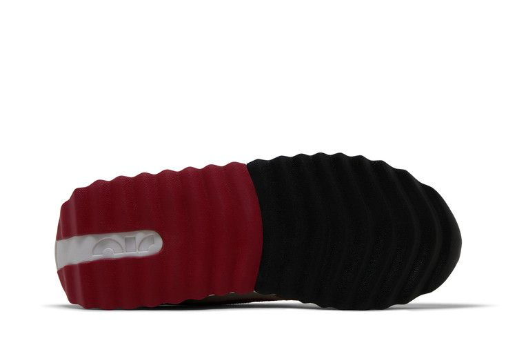 air-max-dawn-gym-red-sanddrift-dq4976-161_03
