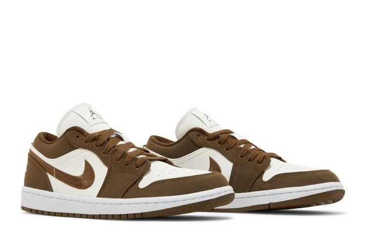 Krossovki-Wmns-Air-Jordan-1-Low-SE-Light-Olive-7